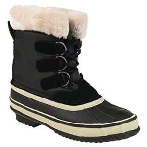Capelli New York Lace Up Fur Lined Snow Boots